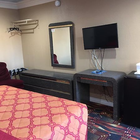 Budget Inn Lax-Lawndale Extérieur photo