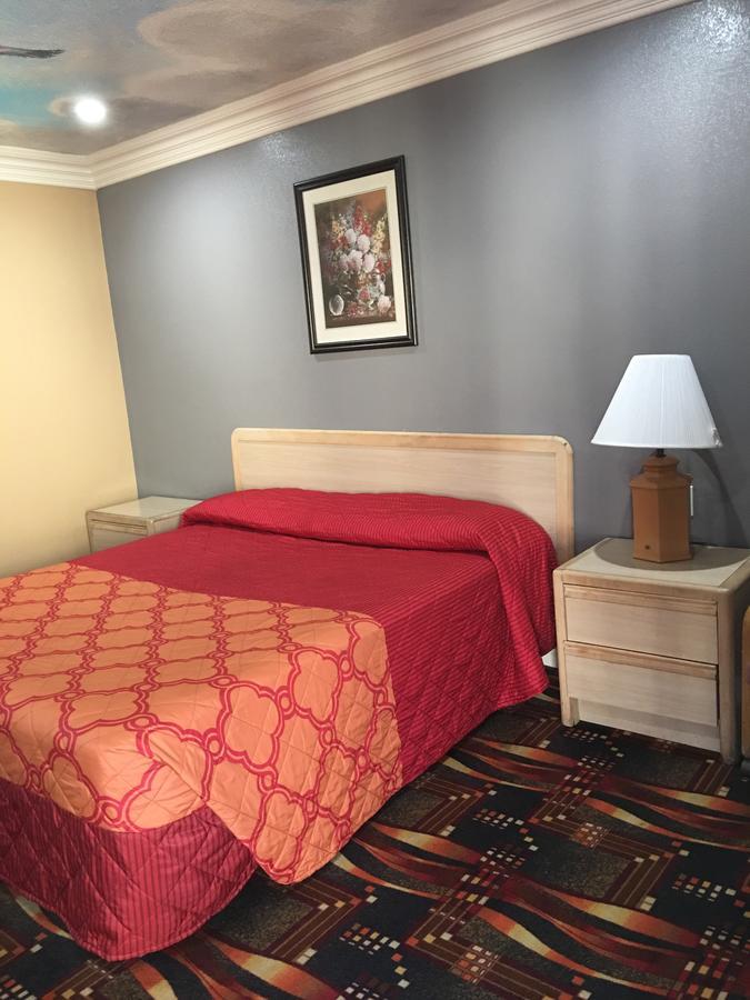 Budget Inn Lax-Lawndale Extérieur photo